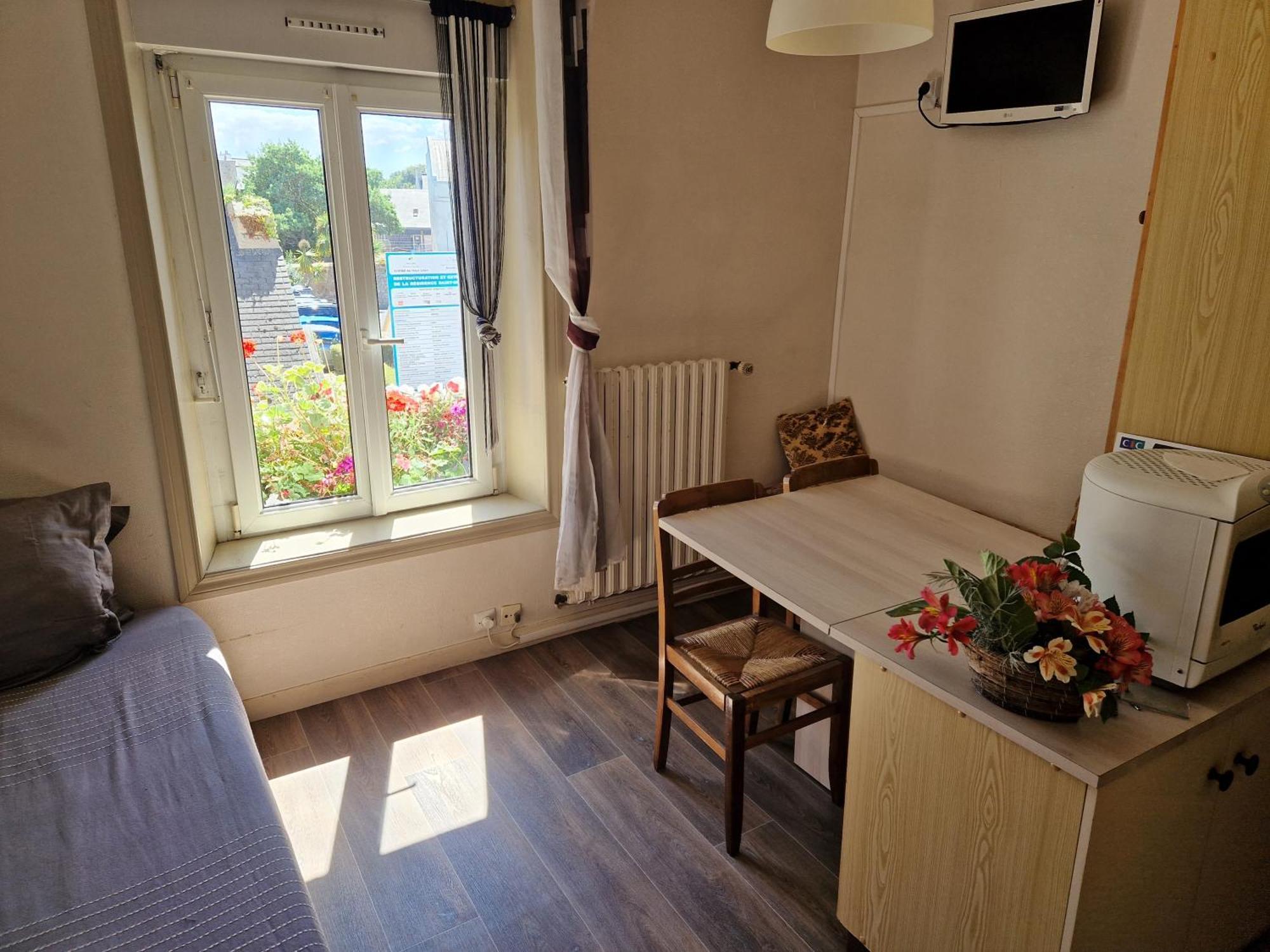 Apartment Brizeux Roscoff